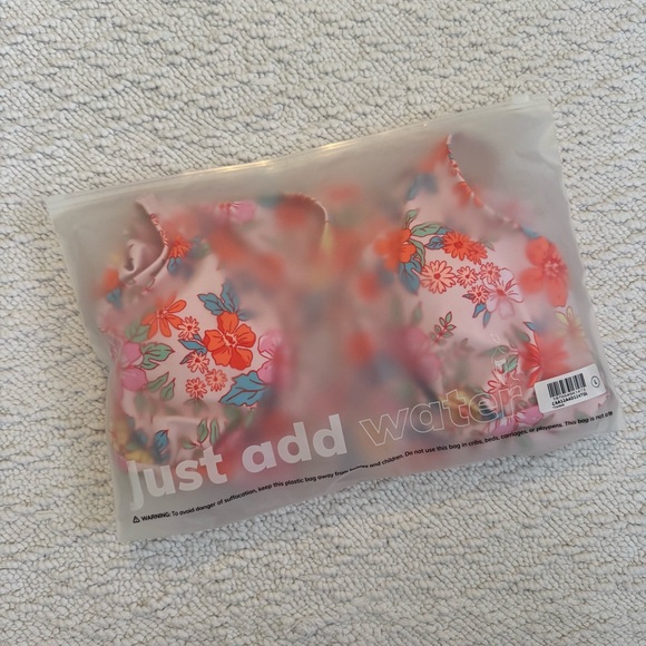 Floral Tropics Women’s One Piece Swimsuit With Tummy Control - Picture 4 of 4